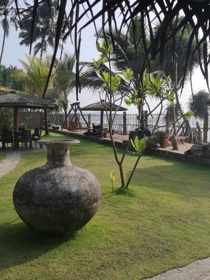 Thoduwawa Beach Villa Paiyagala Exteriér fotografie