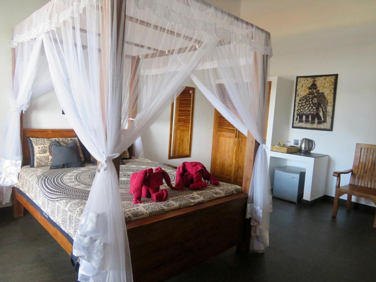 Thoduwawa Beach Villa Paiyagala Exteriér fotografie